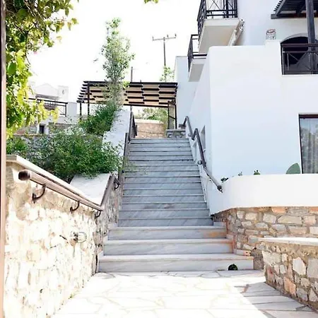 2 Sea Syros